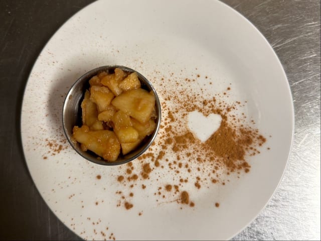 Apples & Cinnamon Crepe.